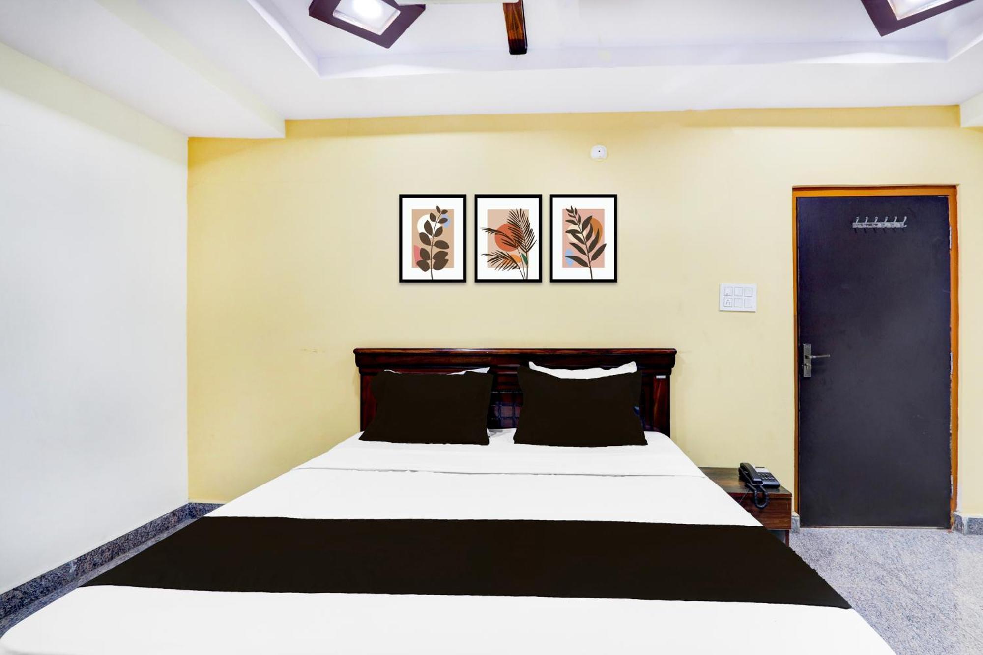 Hotel O Anoos Minarva Hyderabad Eksteriør bilde