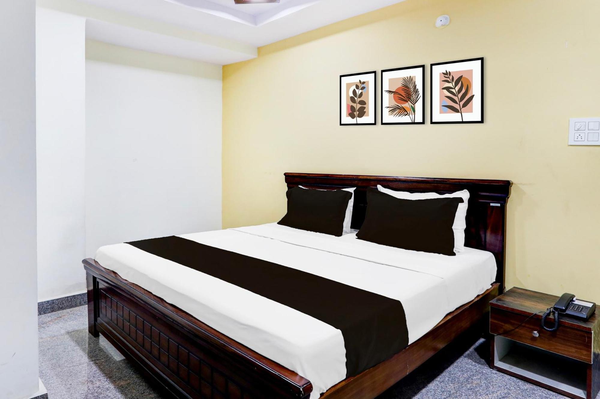 Hotel O Anoos Minarva Hyderabad Eksteriør bilde