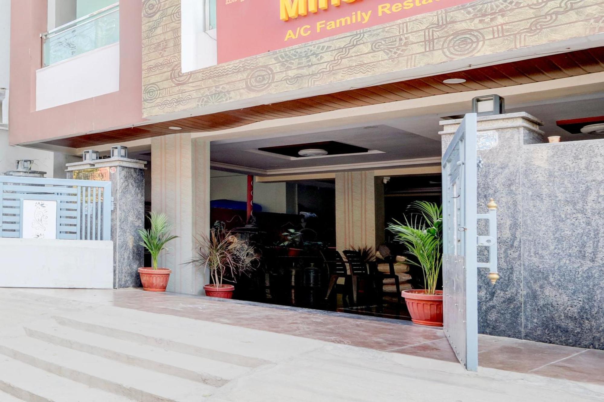 Hotel O Anoos Minarva Hyderabad Eksteriør bilde